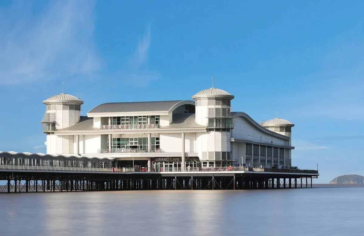 Grand Pier