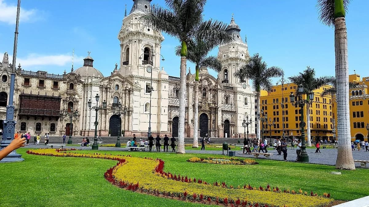 Plaza de Armas (Plaza Mayor)